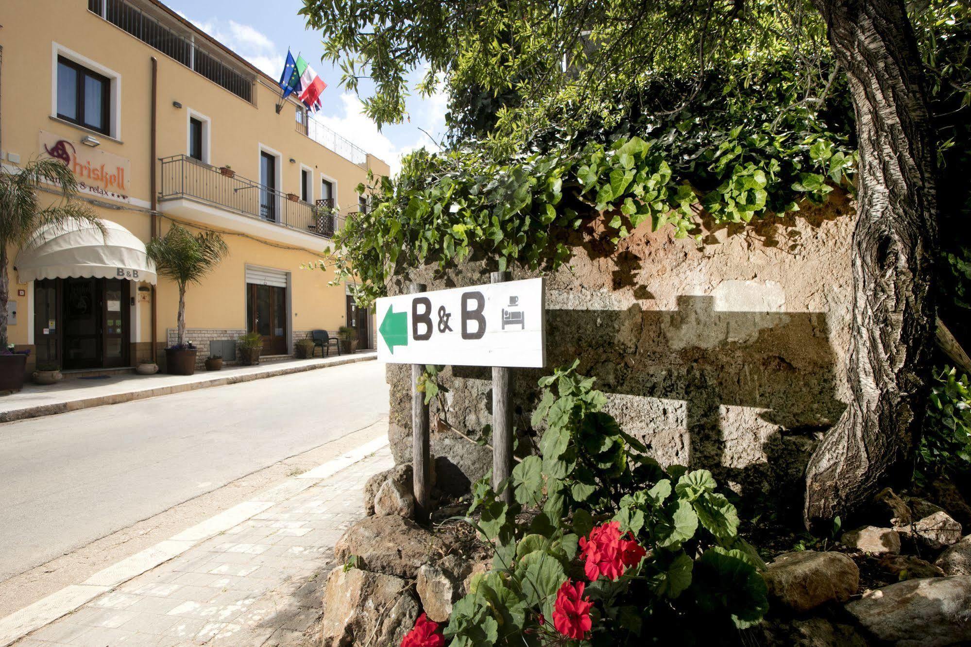 Triskell Camere & Relax Castelluzzo Exterior photo