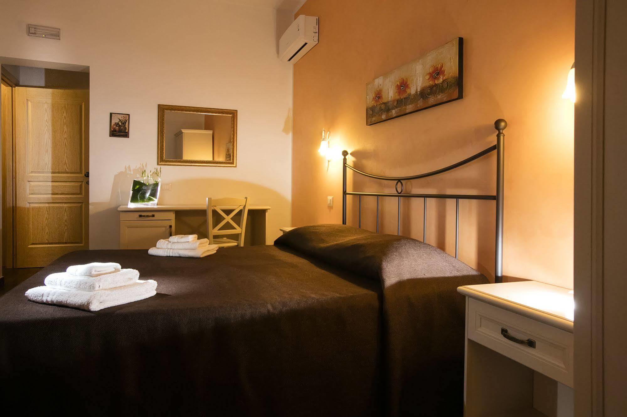 Triskell Camere & Relax Castelluzzo Exterior photo